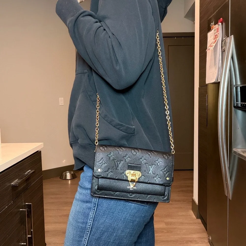 Louis Vuitton Vavin Chain Wallet - Picture 6 of 8
